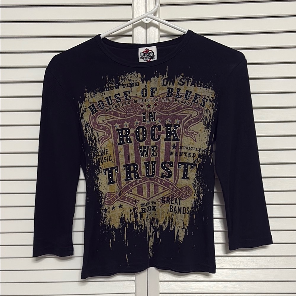 House of Blues In Rock We Trust Fitted Women’s Tee Small